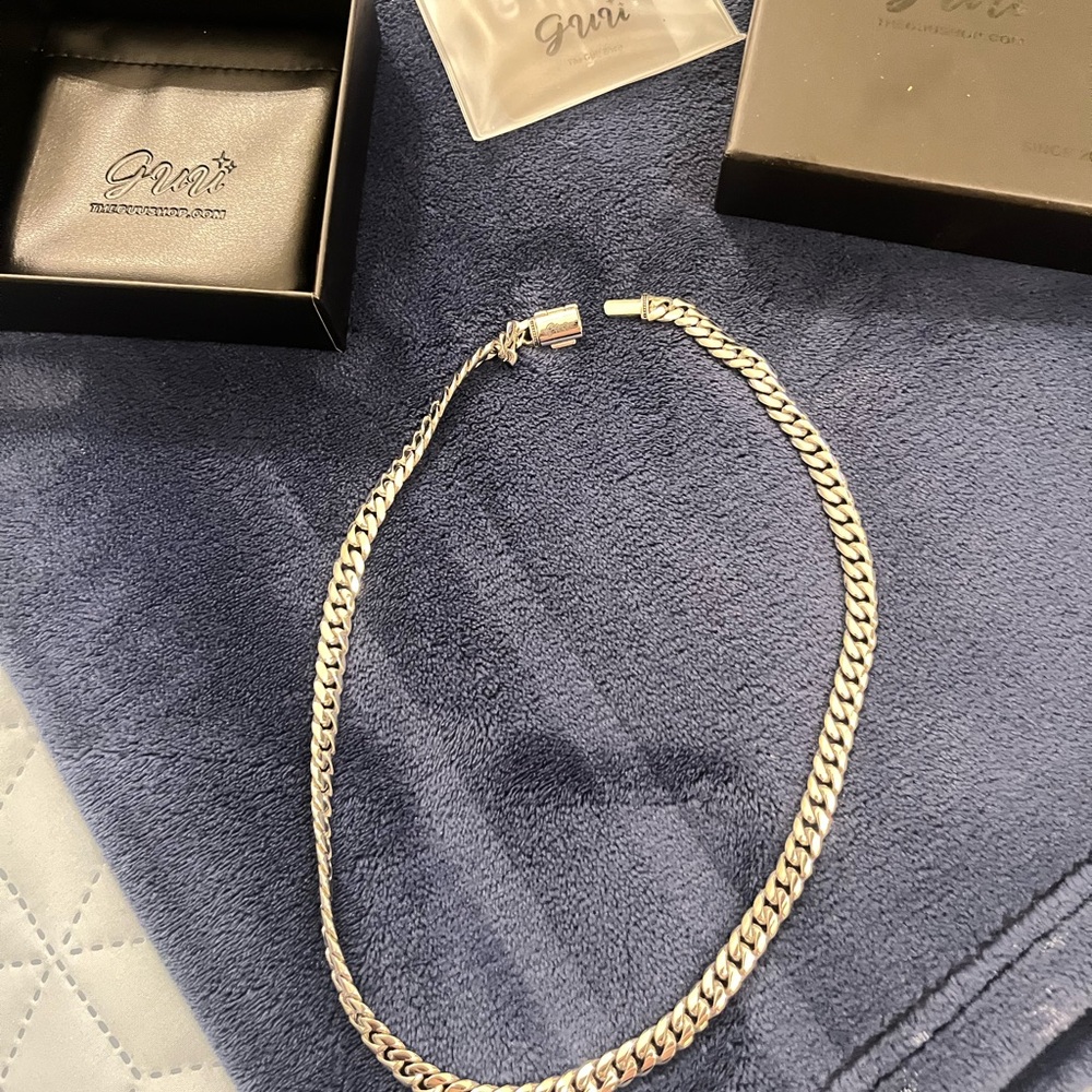 20 inch Silver Chain Necklace. Beautiful with class and style.